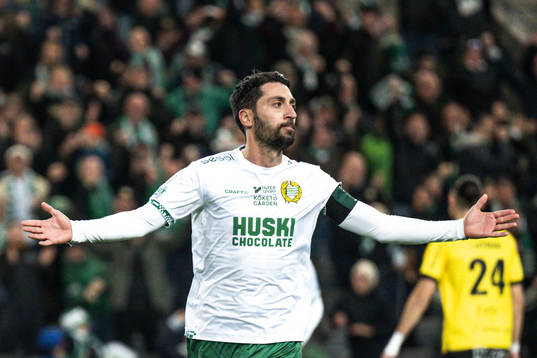 Hammarbys Nahir Besara jublar
