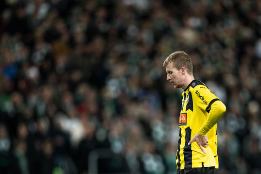 Häckens Simon Gustafson deppar