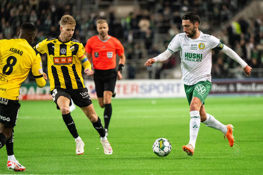 Häckens Samuel Gustafson och Hammarbys Nahir Besara