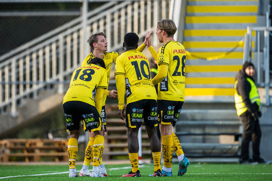 Elfsborgs Simon Hedlund jublar