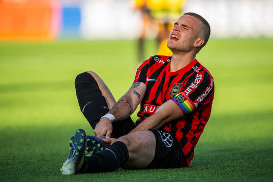 Brommapojkarnas Amadeus Sögaard har ont