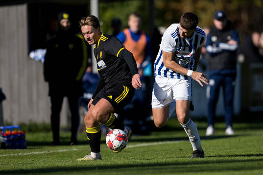 Växjö Norras Jacob Croby Edh och IFK Karlshamns Karl