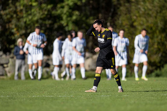 Växjö Norras Mattias Pavic deppar