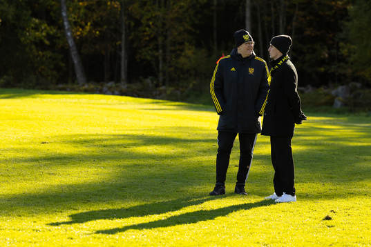 Växjö Norras huvudtränare Leif Andersson deppar