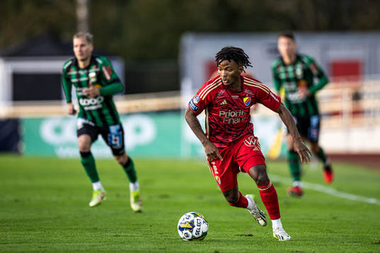 Bläddra bland fler bilder av Fotboll, Allsvenskan, Varberg - Djurgården