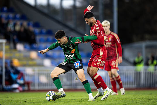 Varbergs Ismet Lushaku och Djurgårdens Musa Gurbanli
