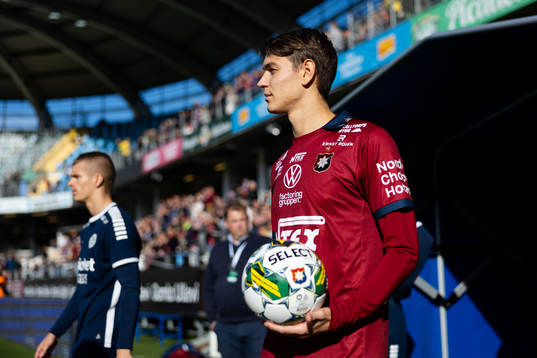 Örgrytes Noah Christoffersson innan fotbollsmatchen i