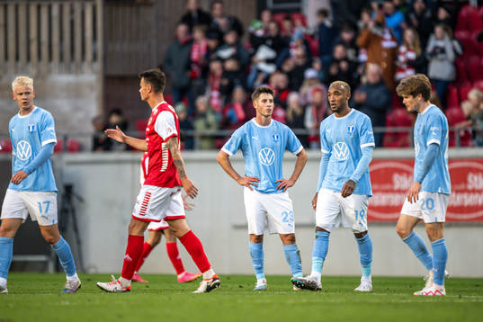 Malmö FFs Lasse Berg Johnsen, Derek Cornelius och Oliver