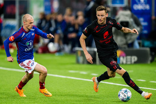 Petter Strand of Vålerenga and Joachim Soltvedt of Brann