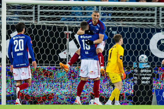 Andrej Ilic of Vålerenga celebrates