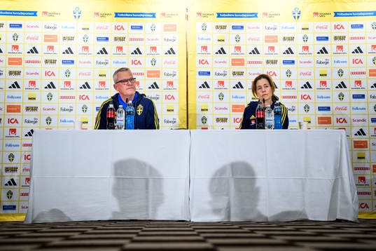 Janne Andersson, head coach and Petra Thorén, media
