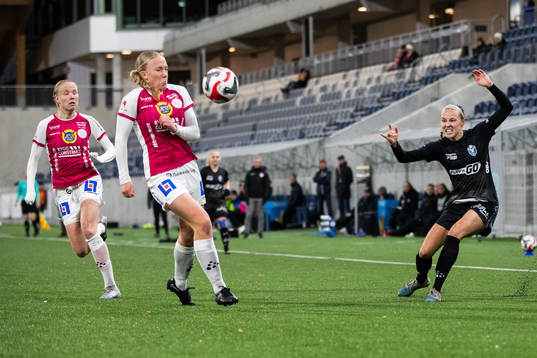 IK Uppsalas Thindra Mattsson och Växjö DFFs Larkin Russel