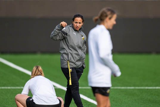 Assistant coach Bri Campos