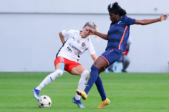 Olivia Schough of Rosengård and Doris Boaduwaa of Spartak