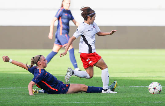 Mai Kadowaki of Rosengård and Aleksandra Gajic of Spartak