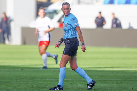 Referee Volha Blotskaya