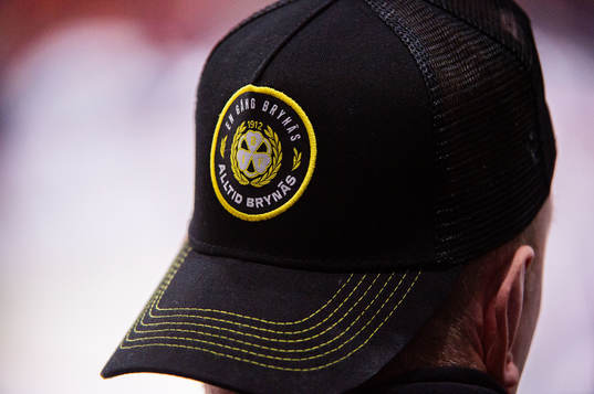 Brynäs logotyp på en keps