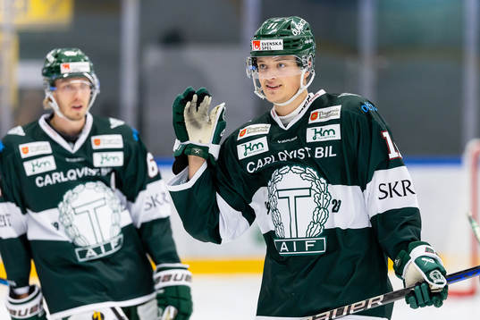 Tingsryds Lucas Lagerberg jublar
