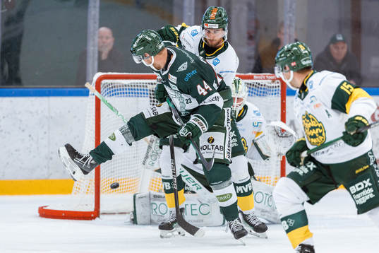 Tingsryds Jonatan Harju och Björklövens Jacob Olofsson