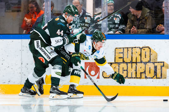 Tingsryds Jonatan Harju och Björklövens Jacob Andersson