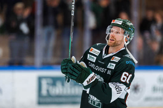 Tingsryds Joachim Nermark jublar