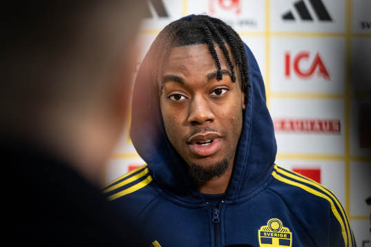 Anthony Elanga of the Swedish national football team speaks