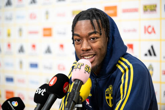 Anthony Elanga of the Swedish national football team speaks
