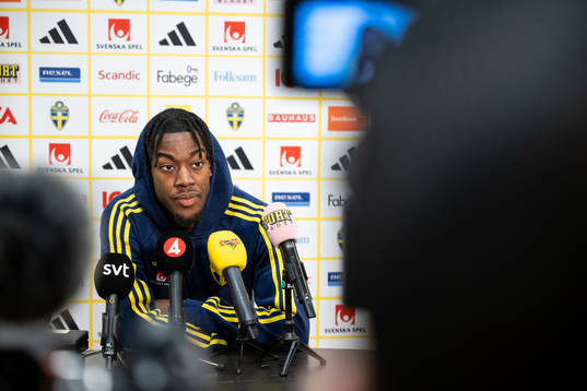 Anthony Elanga of the Swedish national football team speaks