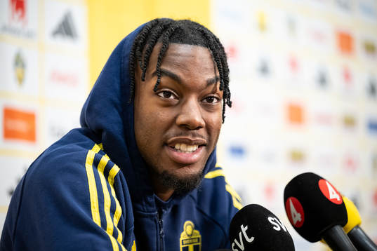 Anthony Elanga of the Swedish national football team speaks