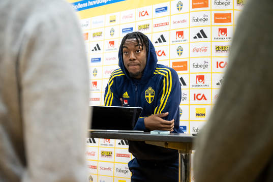 Anthony Elanga of the Swedish national football team speaks