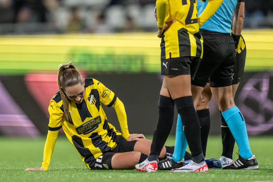 Elin Rubensson of Häcken in pain