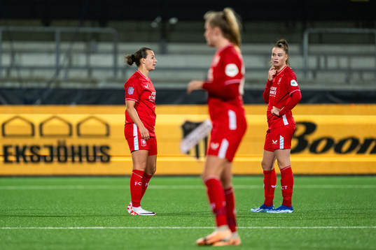 Renate Jansen and Liz Rijsbergen of Twente
