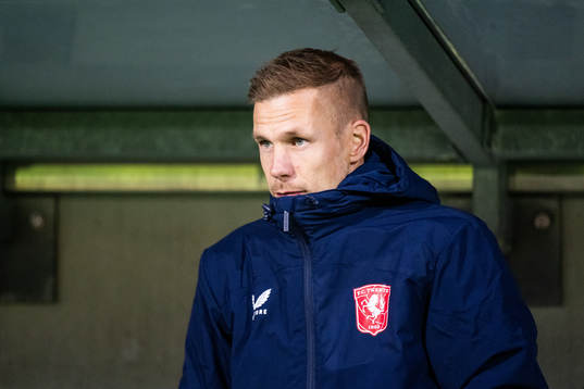 Head coach Joran Pot of Twente