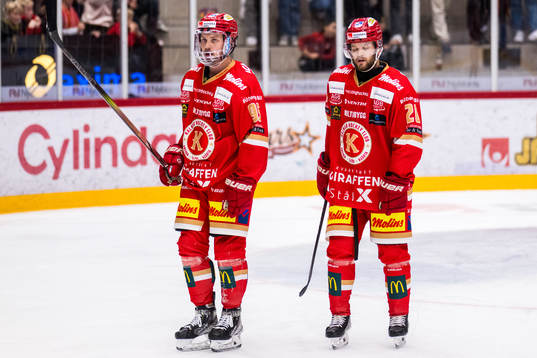 Kalmars Teemu Väyrynen och Tatu Kokkola deppar