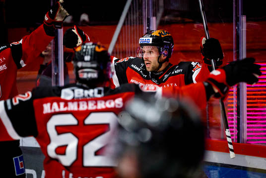 Örebros Mathias Bromé jublar vid 2-2