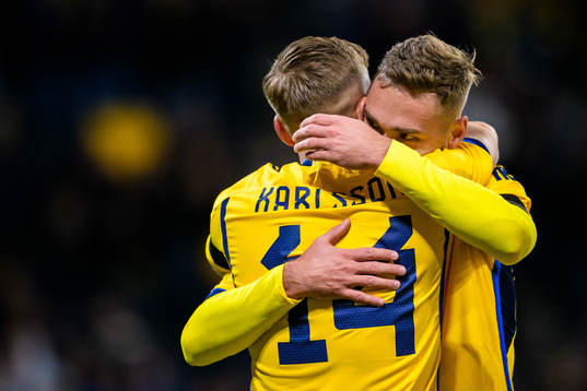 Jesper Karlsson and Linus Wahlqvist Egnell of Sweden