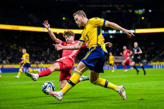 Ioan-Calin Revenco of Moldova and Gabriel Gudmundsson of