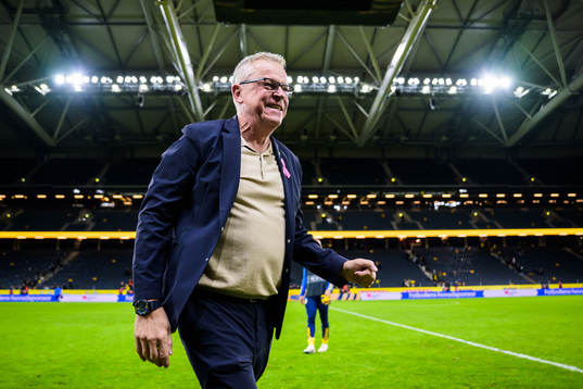 Head coach Janne Andersson of Sweden celebrates