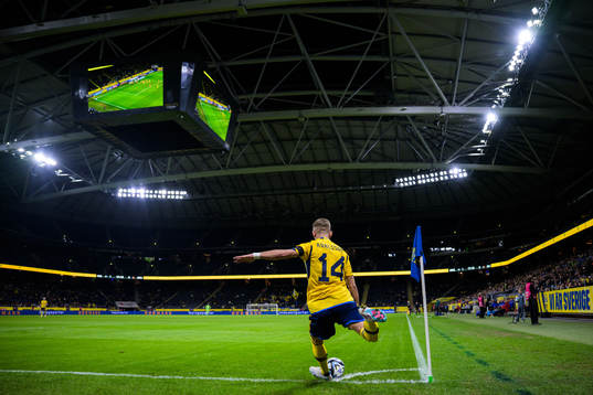 Jesper Karlsson of Sweden