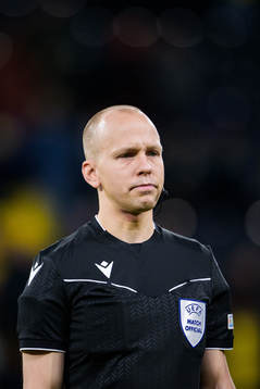 Referee Antti Munukka