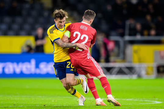 Kristoffer Olsson of Sweden and Vadim Rata of Moldova