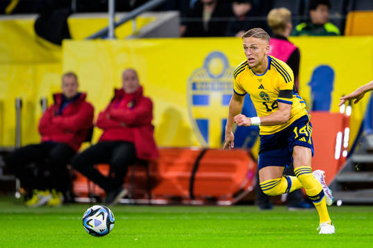 Jesper Karlsson of Sweden and Maxim Cojocaru of Moldova