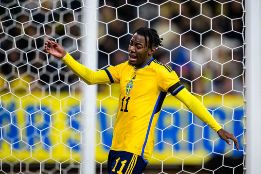Anthony Elanga of Sweden looks dejected