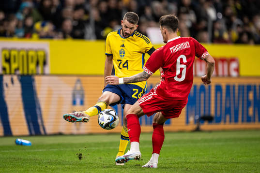 Marcus Rohdén of Sweden and Denis Marandici of Moldova