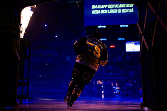 HV71s Fredrik Forsberg gör entré