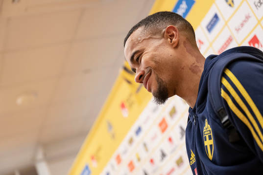 Robin Quaison of Sweden