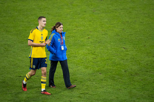 Gustaf Lagerbielke and press officer Petra Thorén of Sweden