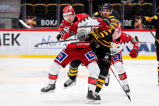 Frölundas Carl Klingberg och Skellefteås Jonathan Johnson