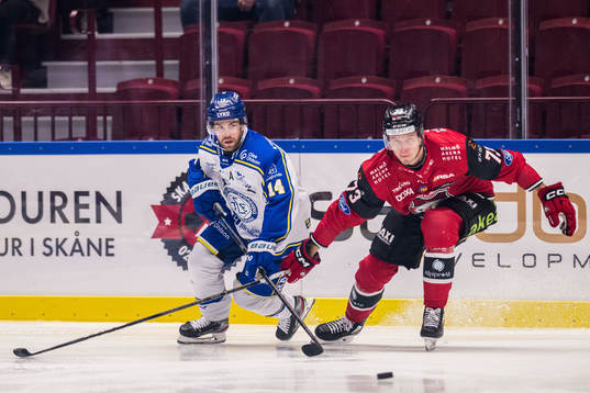 Leksands IFs Oskar Lang och IF Malmö Redhawks Adam Ollas