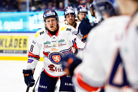 Växjös Marcus Sylvegård jublar